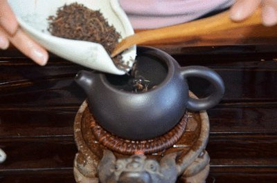 普洱白茶好处和功效有哪些-普洱白茶好处和功效有哪些呢