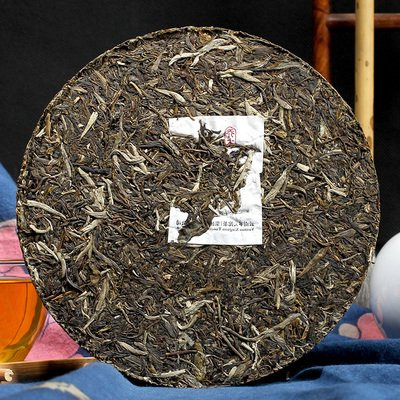 白茶和普洱做在一起的茶饼-白茶和普洱做在一起的茶饼叫什么