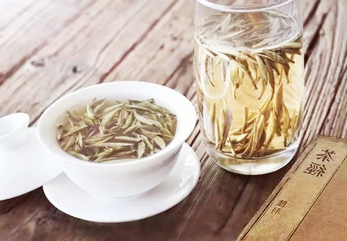 政和白茶的含义、优点、历史渊源与功效：一种名副其实的白茶