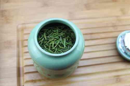 福鼎白茶茶筛及其相关产品：茶叶、EGCG及茶具