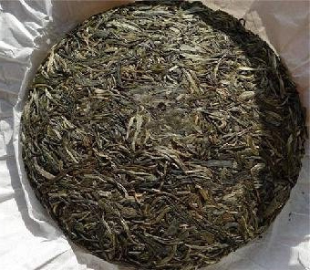 普洱茶小叶种的特点：品种特性、制作工艺与口感特点全面解析