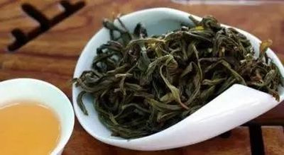 普洱白茶属于哪种茶种？详解其类别和特点