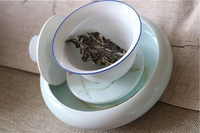 普洱茶冲水后啥样子的好茶，水浑浊能喝吗？