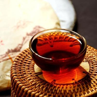 绿茶和普洱茶有何区别？了解两者的特点、功效及口感优劣