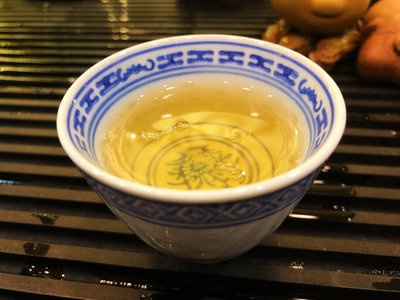 普洱茶要用什么香料泡着喝好，揭秘普洱茶的更佳香料搭配，让你品味不一样的口感