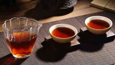 普洱茶加什么好，探索美味：普洱茶的更佳搭配食材