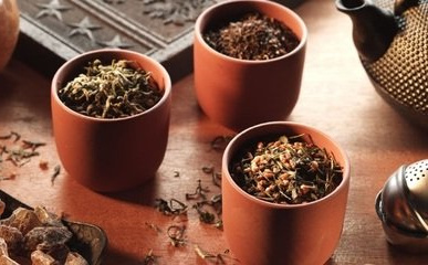 小粒冰岛茶：是红茶还是绿茶？详解其品种与冲泡方法
