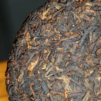 新疆茶叶品种，探索新疆：独特的茶叶品种与制作工艺