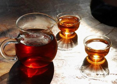白茶和普洱哪个更有效降低血糖？