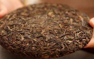 普洱茶包装纸出现茶油的原因及处理方法